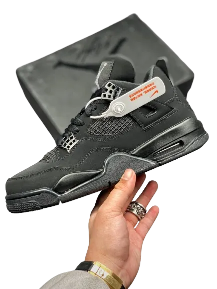 JORDAN 4 BLACK CATS