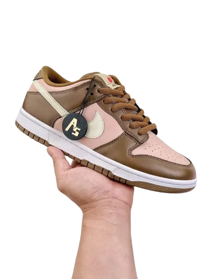 STUSSY X NIKE DUNKS
