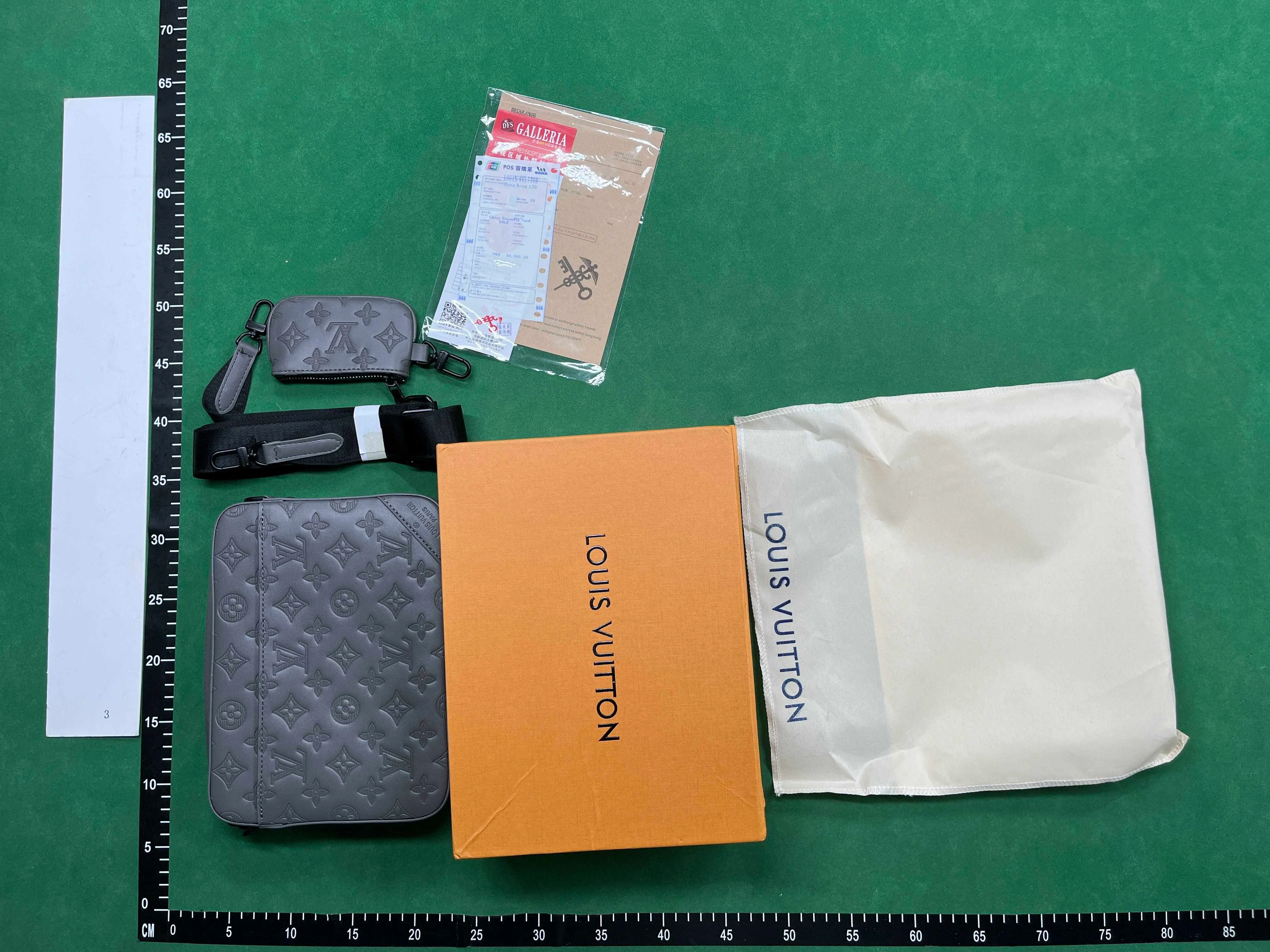 Louis Vuitton Messenger Bag