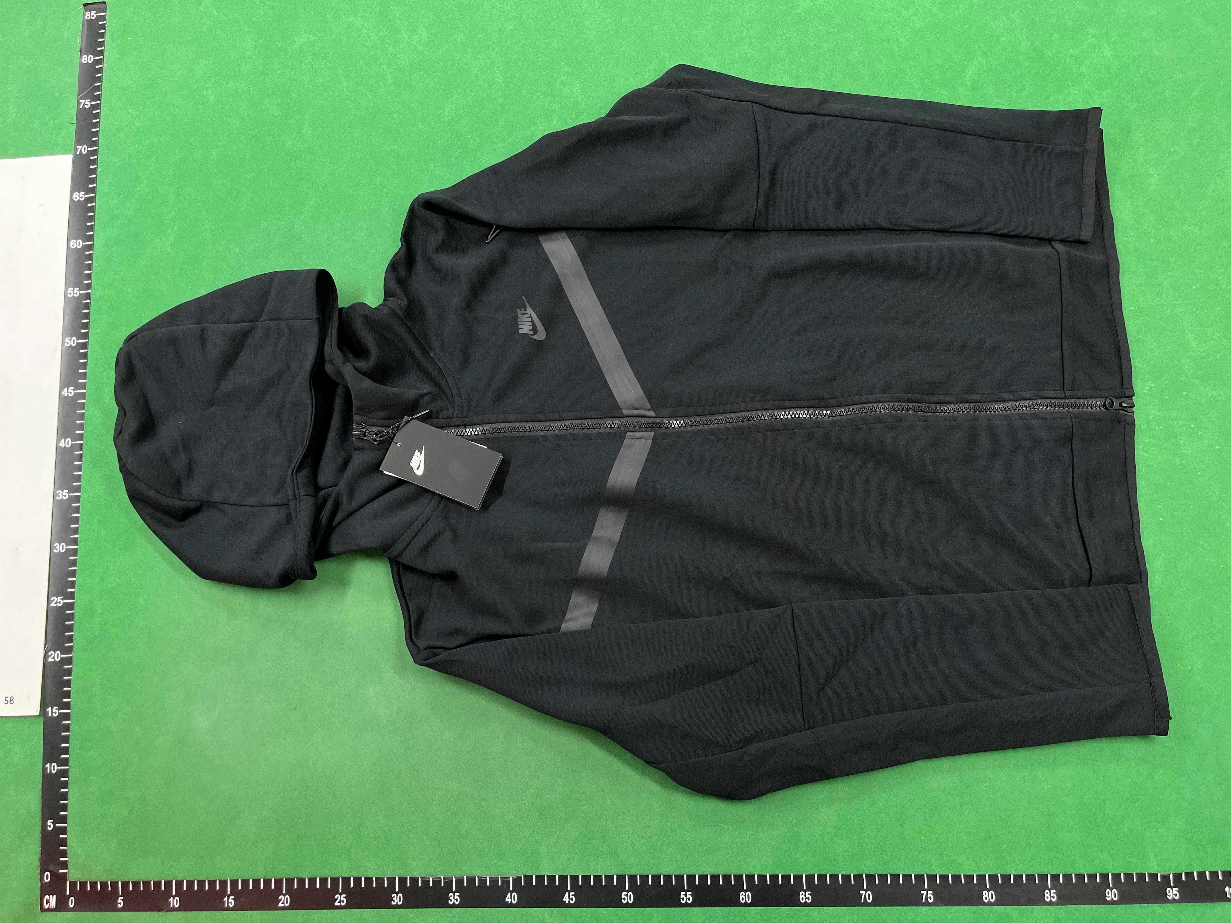 Nike Tech Top