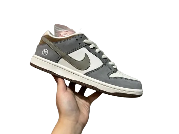 NIKE SB DUNK LOW