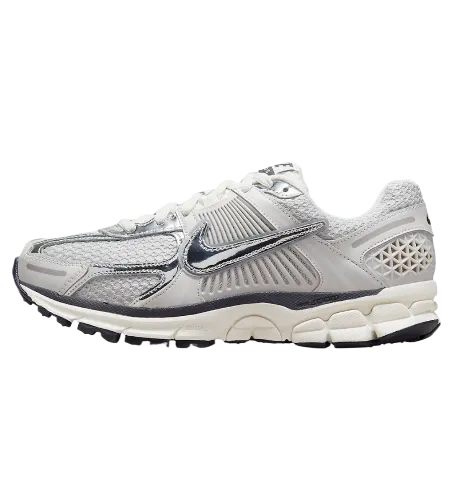 NIKE VOMERO 5