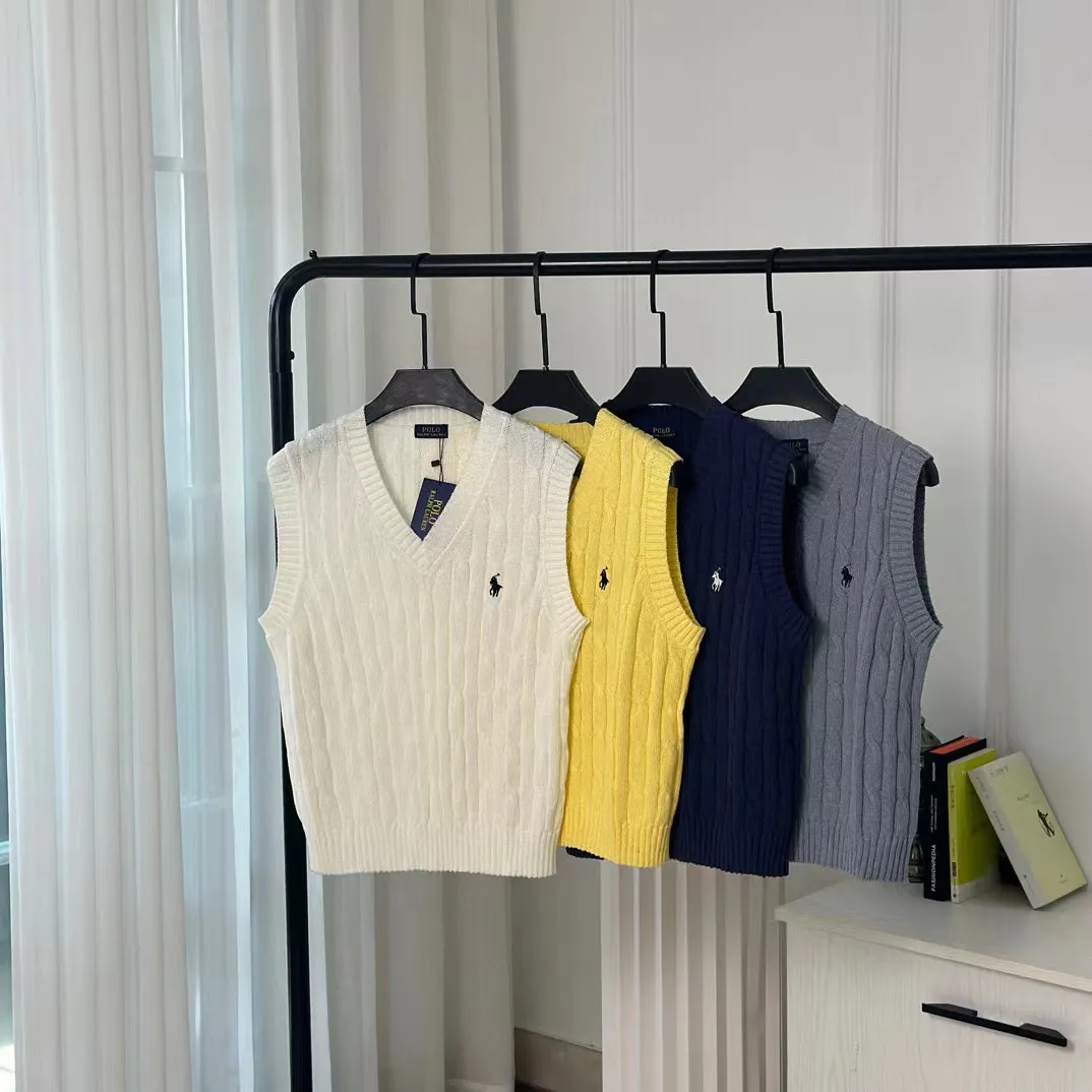 polo knitted vest 