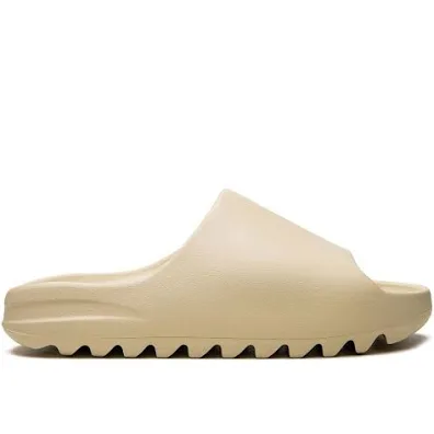 YEEZY SLIDES